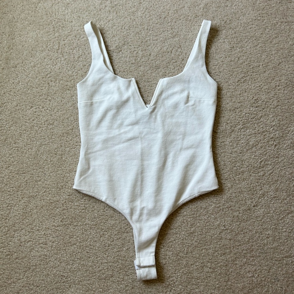 Lulus white sleeveless bodysuit
